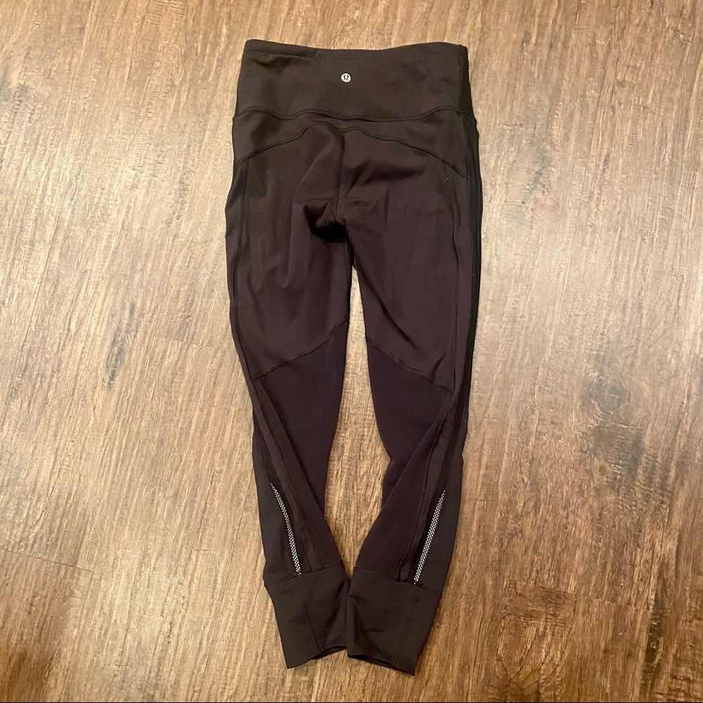 Lululemon leggings, black, size 6, 25”